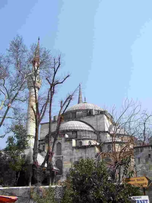 meczet mihrimah sułtan w dzielnicy stambułu uskudar